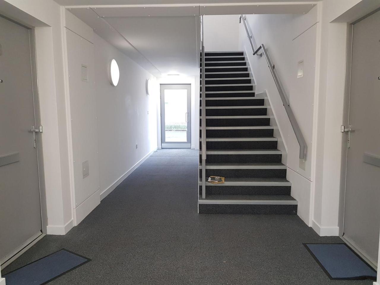 3 Royal View Apartments Стерлинг Экстерьер фото